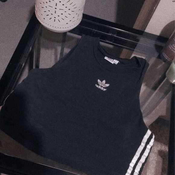Black adidas crop top - Picture 4 of 4
